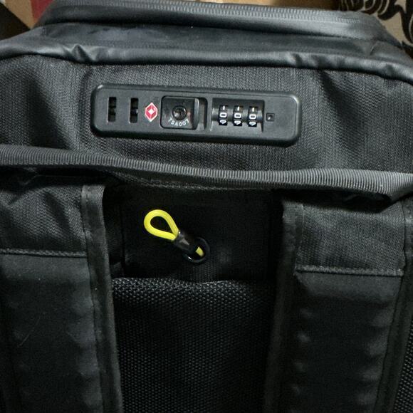 Korin Anti-Theft Laptop Backpack with Lock USB Port Fits 16” Black - Picture 14 of 15